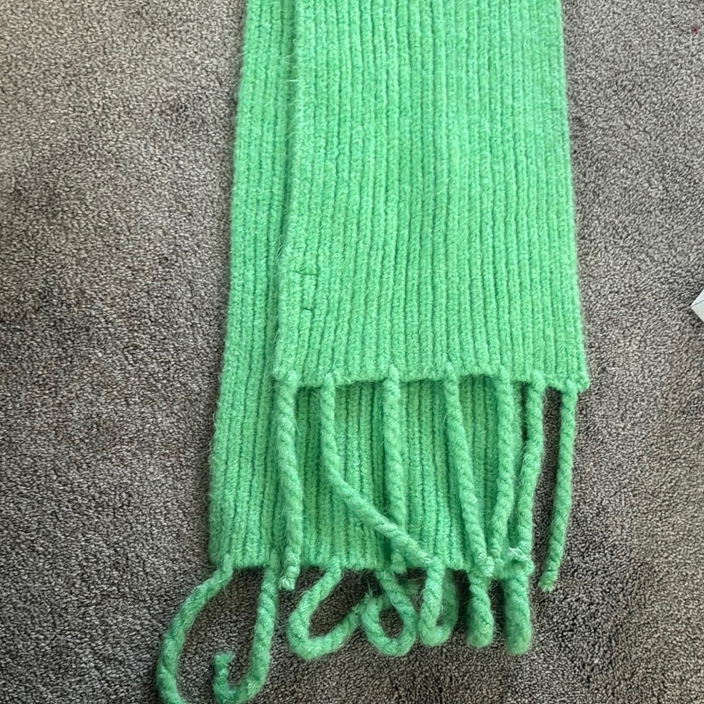 Green scarf